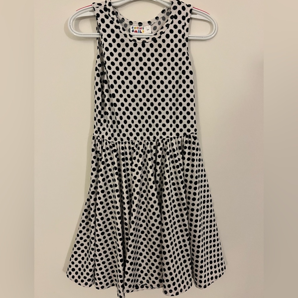 Dot dot smile dress